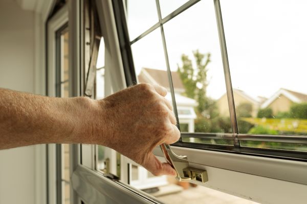Cost of Window Hinge Repair in Yonkers